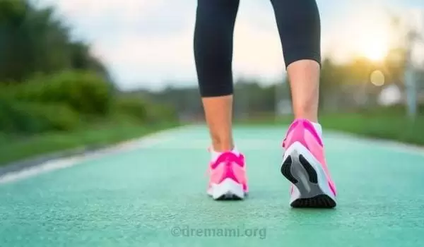 پیاده روی برای درمان نفخ بعد از لاپاراسکوپی